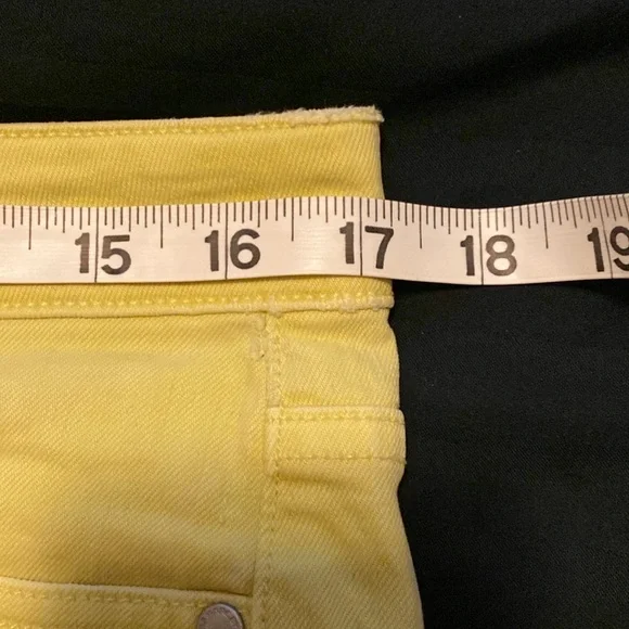 Marc by Marc Jacobs yellow denim shorts - Picture 5 of 8